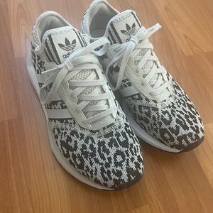 Adidas swift run x leopard print shoes